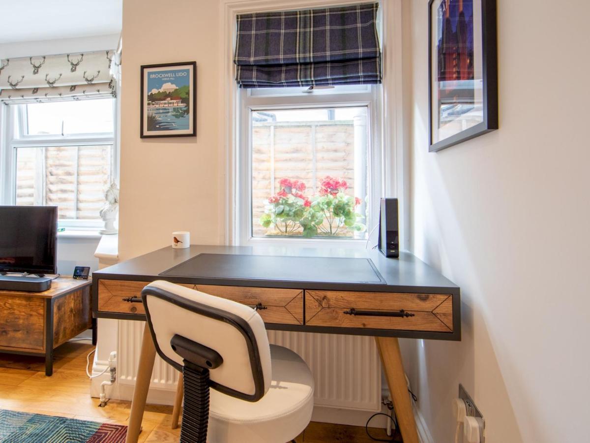 Pass The Keys Recently Renovated 1Br Flat With Private Garden In South London Apartment Екстериор снимка