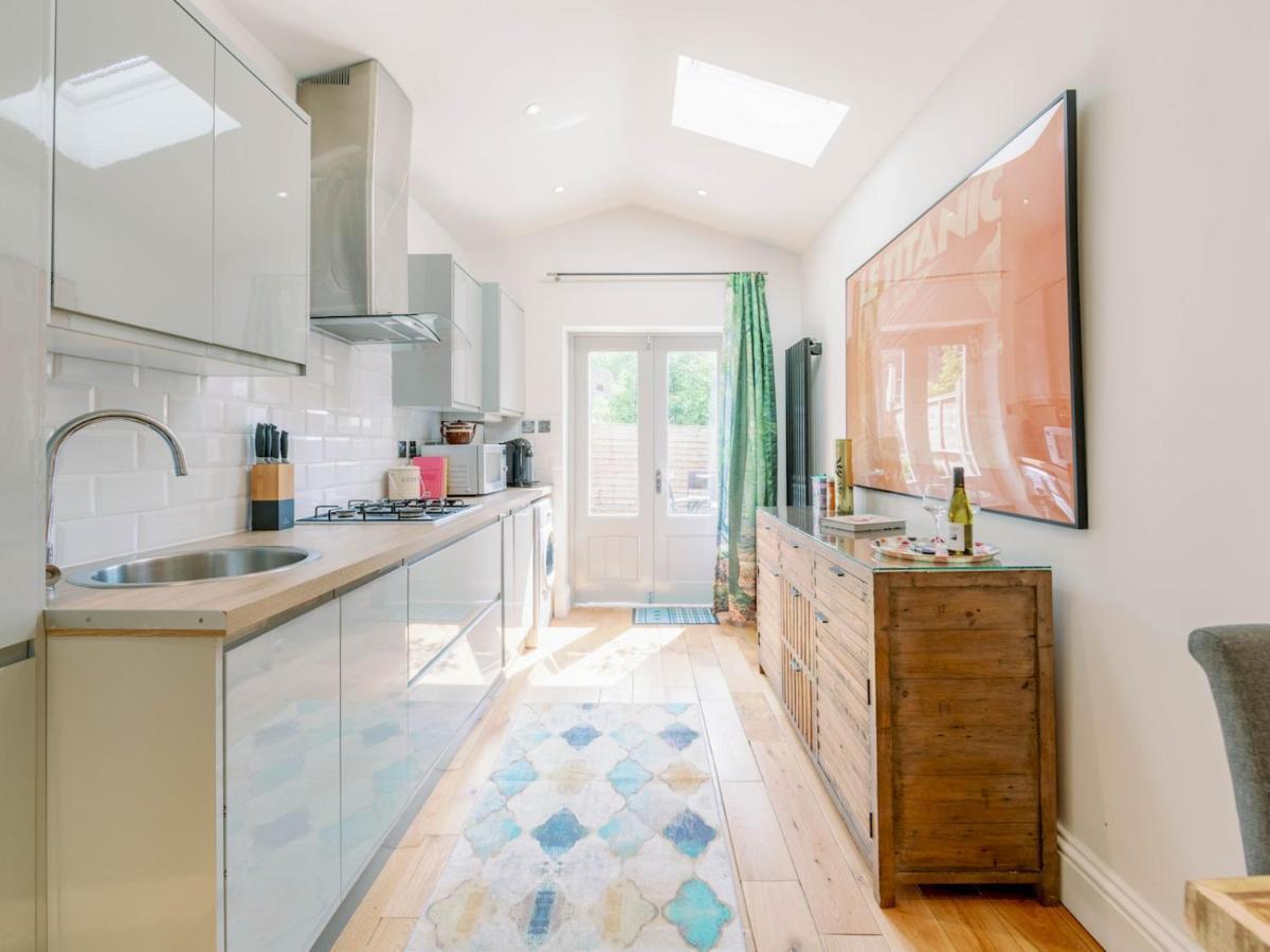 Pass The Keys Recently Renovated 1Br Flat With Private Garden In South London Apartment Екстериор снимка